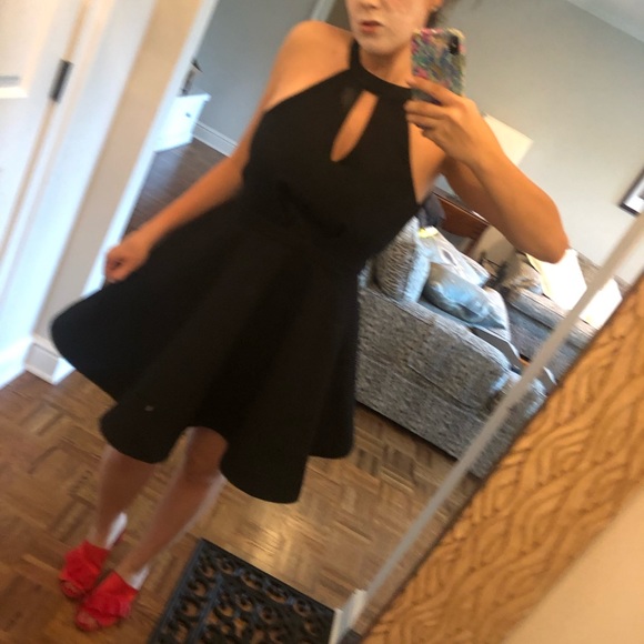 She and sky 🌌 dress 👗 all black - Picture 2 of 5